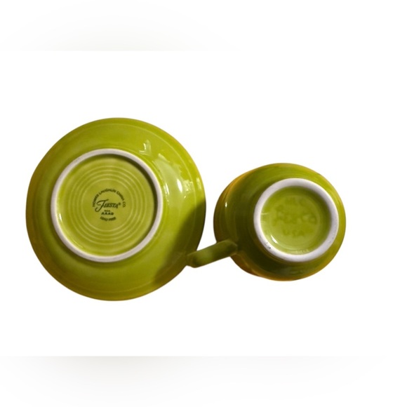 Fiesta Fiestaware Coffee Tea Cup & Saucer Homer Laughlin Co USA
Persimmon GREEN - Picture 3 of 5